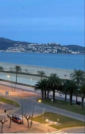 Apartamento Con Magnificas Vistas Al Mar - Wifi Gratis Эмпуриабрава Экстерьер фото